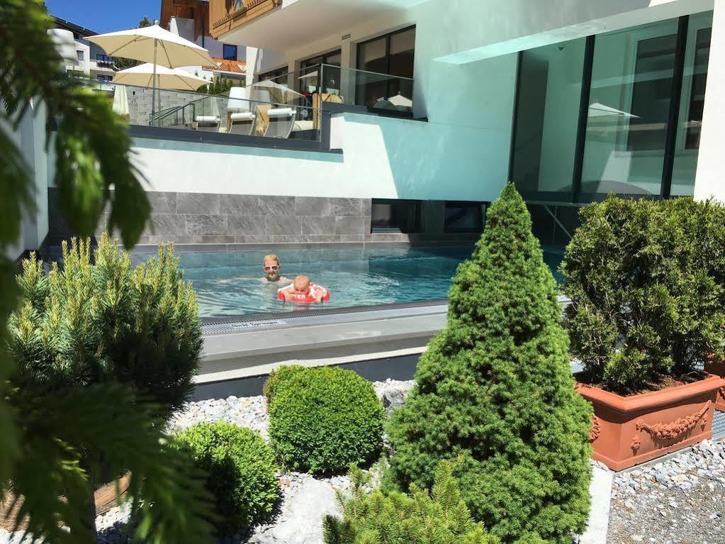 Hotel Bergblick 4 Sterne Superior Fiss Εξωτερικό φωτογραφία